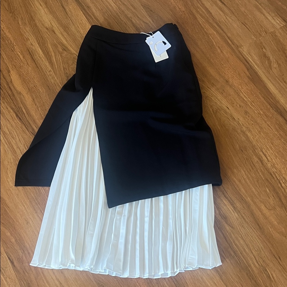 Commense Black and White Asymmetrical Skirt